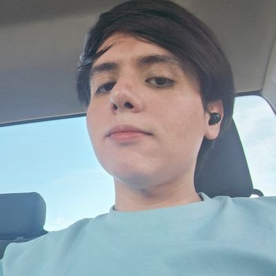 Fudanshi ♡ 🅸🅽🅵🅿 💫 Ultra gay 🌈 Yaoi / 𝗕𝗟 ᥫ᭡˚₊⋆
Traductor 💬 Escritor ✒️ Gamer 🎮 Padre gatuno 🐈
▪Anime▪Series-Y▪Nintendo▪Minecraft▪K-Pop▪
ESP・ENG・日本語・中文
