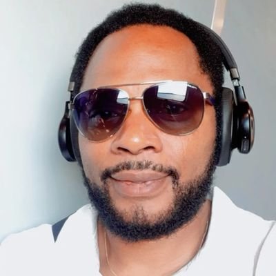 🇳🇬 Naija born, vibe curator 🌍 | Passion for culture, football ⚽ & good vibes ✨ | Living life one tweet at a time 😎 @Arsenal