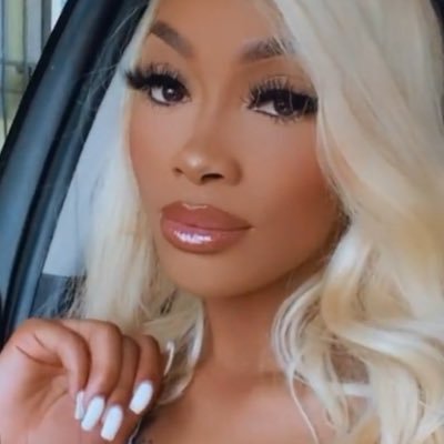 They call me Nicki, #Put God 𝙁𝙞𝙧𝙨𝙩 🙌🏽 Blessed 🙏🏽 Be(YOU)tiful🤌🏽💎 Ms. FendiFacts... 🇧🇿🇯🇲 By grace, 😍 through faith🙌🏽