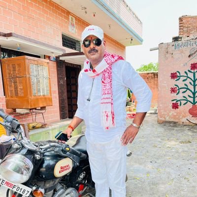🎖️ Pradesh Adhyaksh - Patrakar Association, Prayagraj
✍️ Dedicated journalist with a passion for truth and integrity.
🌟 Inspiring leader and voice for the med