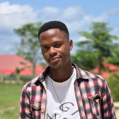 Web3 connoisseur 🌐|
Seasoned graphic designer|
Avid gamer🎮|
Doctor in a minute ⌛|