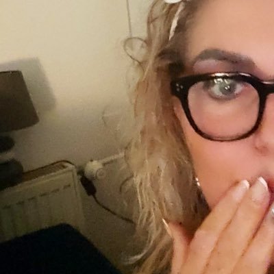 🇺🇸2025|| Mom-Granny- Humans / Animals|| Engagement is our Point of interest 🛒🌴 🇨🇦 🗣️🫦Autos 🚗// X.Acc Manager.