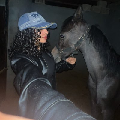 omgimhereagin1's profile picture. 