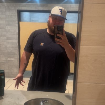 Saved ✝️🙏🏻 Gators 🐊🏈⚾️🏀🥎 Braves⚾️ Buccaneers 🏴☠️🏈 WWE 🤼 Tik Tok & IG & PS5:BlessedBraves Snapchat: greased5thwheel
