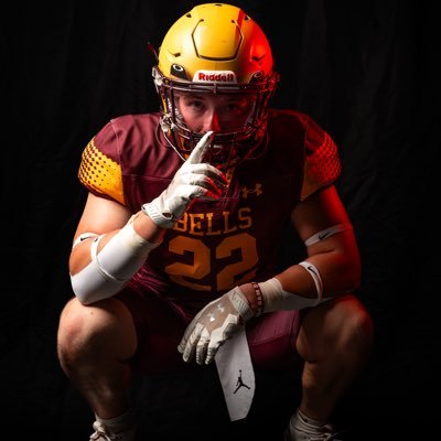 17/ DE/TE/ATH/ 6'0/ 215/ 26'/Bells High School/ Bench 265/ Squat 385/ Powerclean 250/ / 76 inch wing span 580-916-1416 NCAA#2507680611