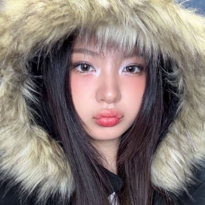 nxeuqs's profile picture. 