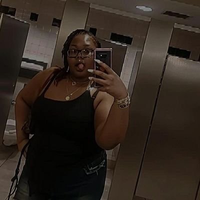 Somewhere Being Fine & Opinionated Asf. 🫦
TT: https://t.co/Y0DN7LAS0D
YT:https://t.co/SUG1yjubft🧸🫧 $KayDiorr7 🇹🇹+🇬🇩
