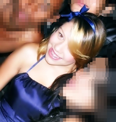 ★★★ Que sejam poucos que me amem…
mas que me amem verdadeiramente!!
•••