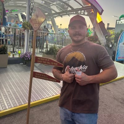 pevey19's profile picture. Smile today 🙃