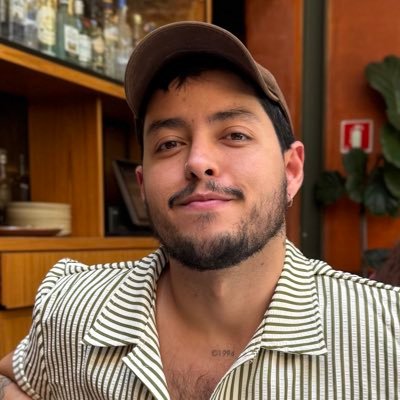 Roteirista contando histórias e falando besteira desde 1994 ©✌🏻🏳️🌈📝 📖 Leia