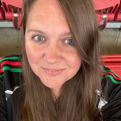 Football mum of a football and golf mad son - I’m a Gooner, the boys are Leeds, and our local teams are Luton & Leighton Town! ⚽️ 🏌️♂️
