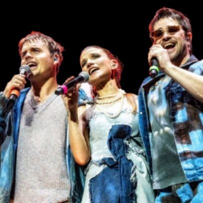 ⭑Portal brasileiro dedicado a banda e a novela da primeira geração rebelde.🇧🇷🇦🇷
• Rebelde Way // Erreway •
Contato 📩 oficialerrewaybrasil@gmail.com