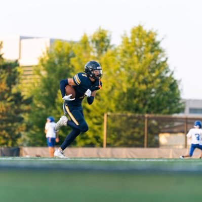 6’1 170 Glenbrook South High school Class 2026 FS and CB Check out my highlight https://t.co/WRdjSZoITj | 847-915-2346 or vinceprikos@gmail.com |