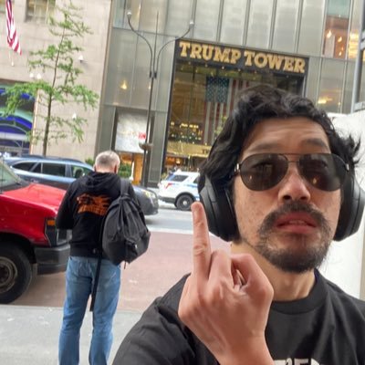 TONIGHT WE CANCEL THE APOCALYPSE Movie, TV, Music fight nut,Pacquiao look alike, left wing loon. Tottenham fan, Gaga RT'd me He/him #HarrisWalz24🇺🇸