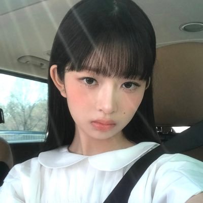 carpereddiem's profile picture. 목표: 집에서 독립하기/ 유도 독서로 우울증 의대정병 막기