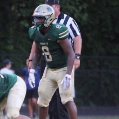 Northern Nash High NC-C/O 2027 POS: MLB/OLB/HT: 5’10 WT: 195lbs GPA-4.2 Bench-290 Squat-545 Email-wadejessie10@gmail.com NCAA ID#2502513436