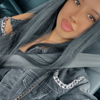 brooksdusk's profile picture. 🪸 soft rebel with a neon playlist