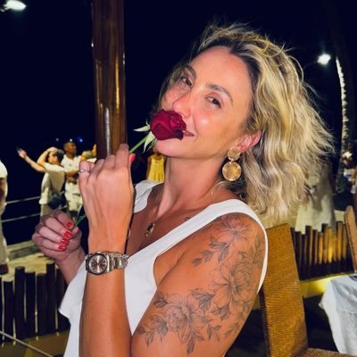 a vida me fez bahia e o bahia fez da minha vida uma desgraça.