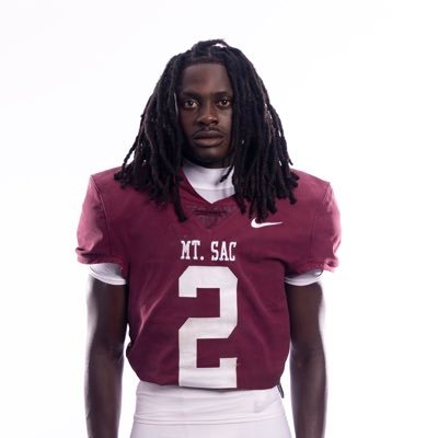 6’0 180 TRUE FRESHMAN FULL QUALIFIER CB/ATH @mtsacfootball (1x HS all conference/all state) ~FBU DB MVP ~HJ: 6’0 ~ ✉️: evanodom2006@gmail.com #jucoproduct