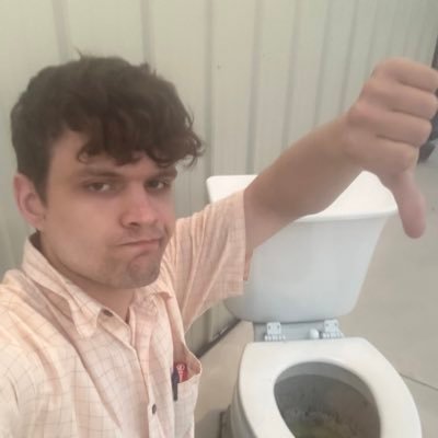 EvilStinkyGuy's profile picture. Libraryman