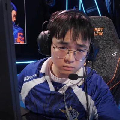 stickychell's profile picture. MORTO