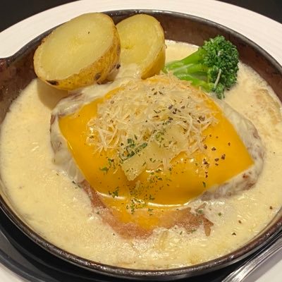 見る専&交流垢です。ここヮ無法地帯です!うるさいです! 下ネタ余裕で呟くので苦手な人はUターンね。絵@eb_1013m