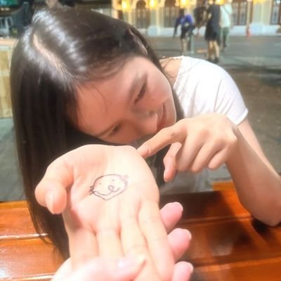 te 𝑟𝑒𝑔𝑎𝑙𝑜 mi amor, te regalo mi v͟i͟d͟ɑ ⠀˙ (˶˃ ᵕ ˂ )⠀˚⠀
@baekcachorritos