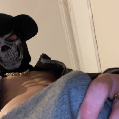 22 year old | Findom 💷 |chav/rdman | I know I’m sexy 🤟🏼