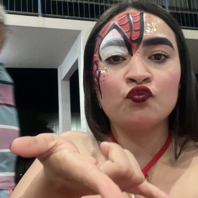 psicóloga, mamãe, jogadora de Zyra e torcedora do Flamengo