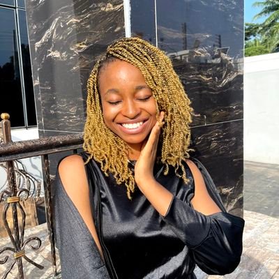 #Physiotherapist #Daughter #Sister #Friend #Cloud engineering enthusiast #Advocate of love #Melomaniac #A goal-getter . YOUR FAVE !!!!!😌
