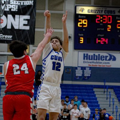 ‘26 Franklin Community HS (IN) || 4.1 GPA || 6’0” PG || Hoosier State Prospects #12 || othomas24@hotmail.com || (317) 954-2795 ||
