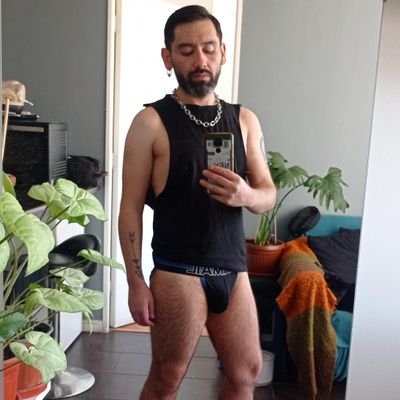 NSFW🔞 /
ME RESERVO EL DERECHO DE ADMISION / Mis Morbos y Fetiches en una cuenta de X.
Chile🇨🇱 / 37.