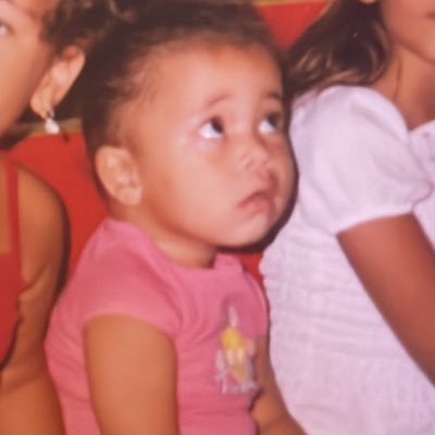 assídua aqui e estudante de medicina nas horas vagas