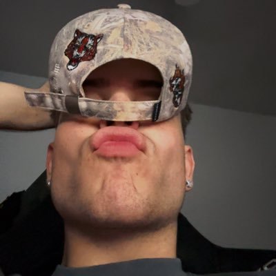 streamer | contact: sh4n3business@gmail.com | (previously: Mintlol)