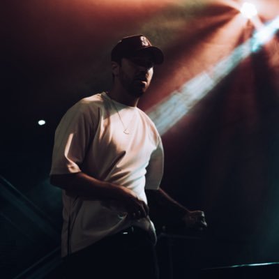 MightBeToxic_'s profile picture. sorry mom