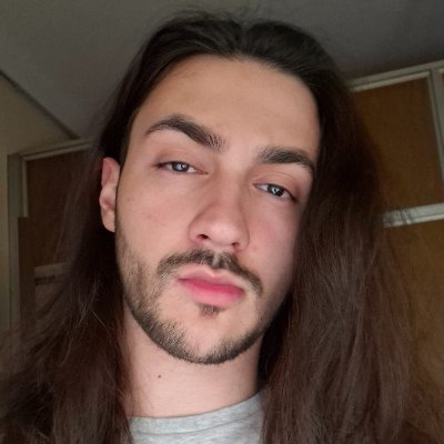 22 Años (NO, NO SON DE APORTES). Creador de Contenido de Futbol y Lucha Libre. +420k en YT, +220k en TikTok. Gordo.
Contacto: francopoggicontacto@gmail.com
