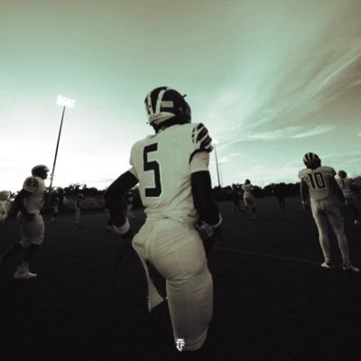 Kaden “Shark” Lovett | 𝐂𝐨’𝟐𝟖 | Athlete | Apopka High school | 5'10 |170 pounds| 4.7 40 yard dash | lovettkaden63@gmail.com