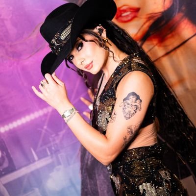 Filha Barraqueira de pais separados e insuportáveis Zorventino e Maiara Marrua devolvida ao orfanato Raio de Luz
°fan account°