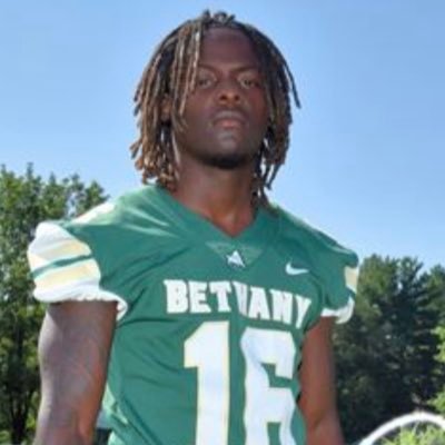 C/O 24 ATH || 5’9 170lbs || 4.56 40|| SAT: 990 || Bench: 225|| Squat: 415|| Sprinter|| 100m: 11.2|| 200m: 23.4||
