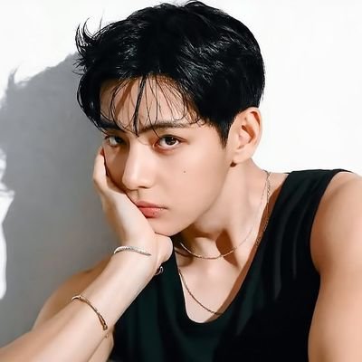 tetevarmy7_bts's profile picture. 𝑰 𝒍𝒊𝒗𝒆 𝒐𝒏𝒍𝒚 𝒇𝒐𝒓 𝑩𝑻𝑺; 𝑨𝒓𝒎𝒚 𝒇𝒐𝒓𝒆𝒗𝒆𝒓
