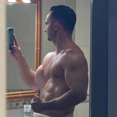 enriquejb_7's profile picture. 📍ꜱᴇᴠɪʟʟᴀ / 25 años / Fitness⚡️ 🗣ɴᴜɴᴄᴀ ᴅɪɢᴀꜱ ɴᴜɴᴄᴀ 🐆ᴛᴏᴅᴏ ᴇꜱ ᴘᴀʀᴛᴇ ᴅᴇʟ ᴘʀᴏᴄᴇꜱᴏ  🧠ʜᴇᴅᴏɴɪꜱᴍᴏ