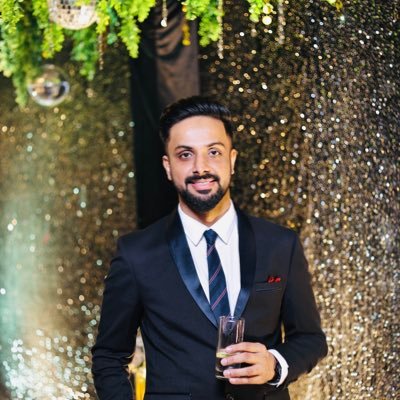 arpitsinha_7's profile picture. 🏀 is ❤️ Manchester United 🔴 LA Lakers ❤️ Instagram : arpitsinha7