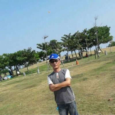 boobslove_man's profile picture. 