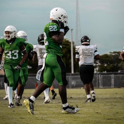 Fort Myers High School} middle line backer 3.0 gpa 6’0 192 class of 2027 student athlete my email: colyerbryson327@gmail.com phone number 2393280410