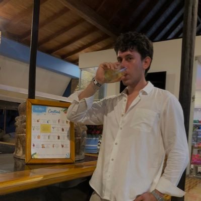 Pollo_dice's profile picture. Nicolás Fonseca
-UEC-