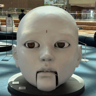 よん Profile