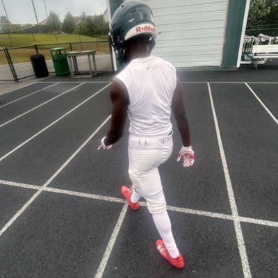 defense back/5,10 pg senior colonial forge high school(recent transfer) 3.6 gpa 160 pounds contact:443-769-8580