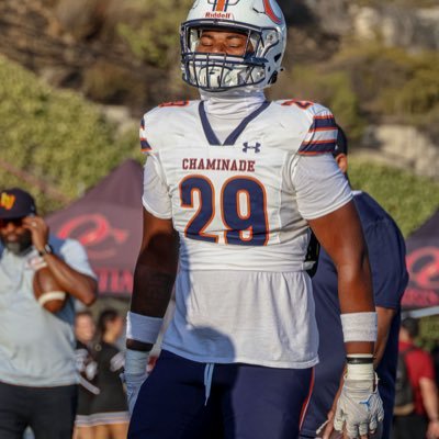 DE/EDGE | 6’3 245 | C/O 26’ | Chaminade College Prep | 3.0 GPA| NCAA ID# 2502511092