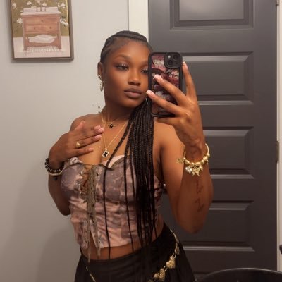 Mother|| FSU Alumni 🤍💙|| 1peter5:7; || IG: iam_her.ke || 🕊Denzel & Karnecas🌍