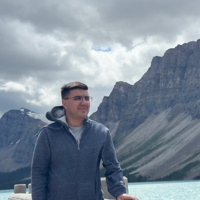 Blessed to be son, husband & dad 🕊️ | 🌳, 🐈 & 🐦 lover | PL/FPL/NHL enthusiast | Traveller & hiker ✈️ | Polyglot 📚 | Likes and Retweets ≠ endorsements